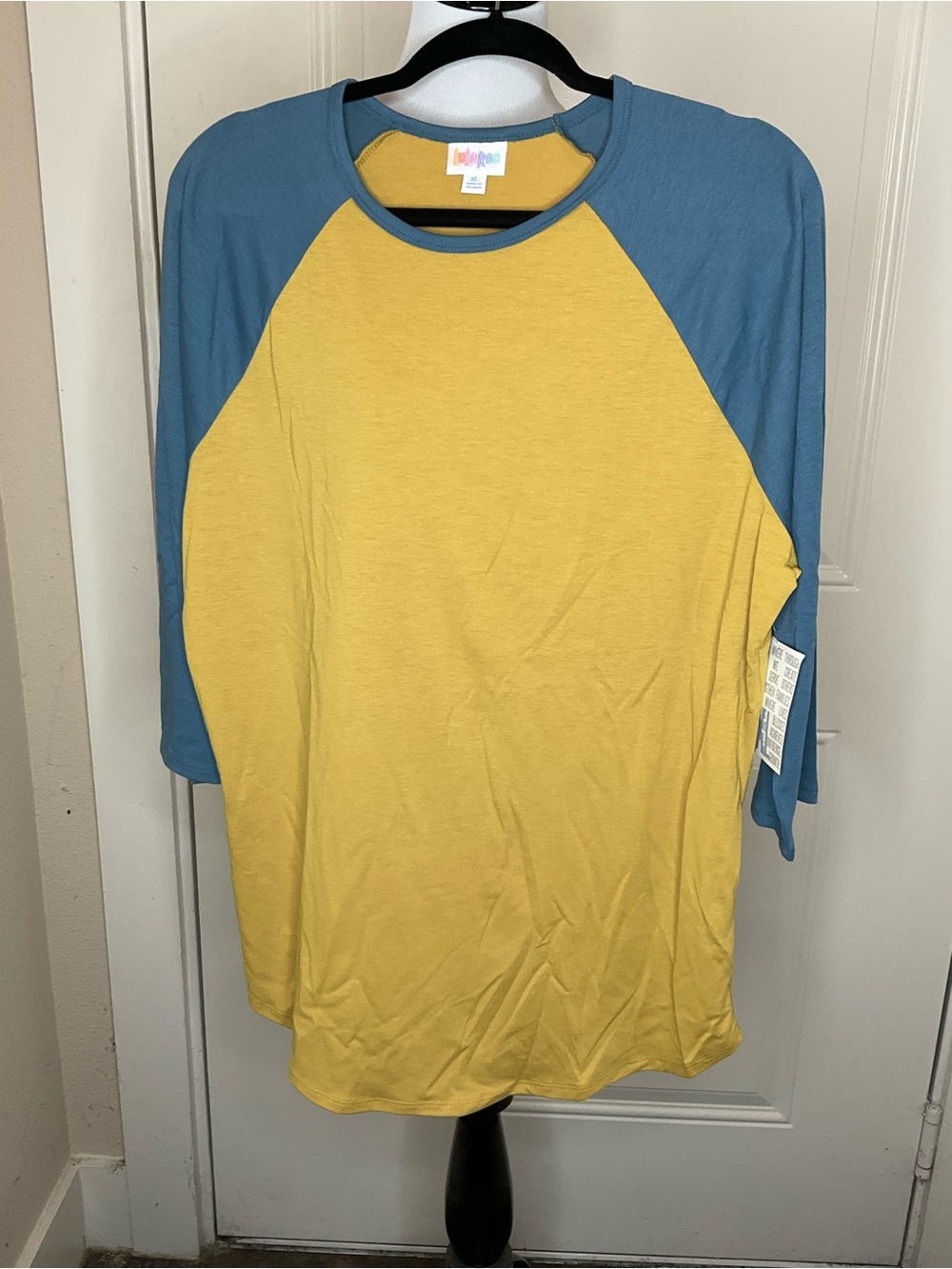 LuLaRoe Randy XL Yellow and Blue Raglan 3/4 Length Sleeve Tee